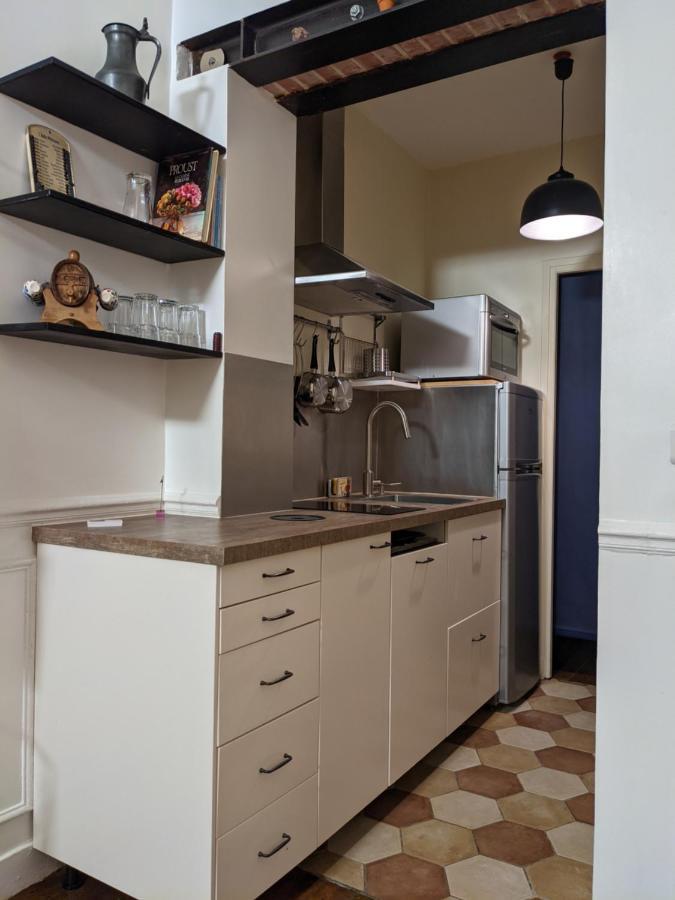 Private Acces To The All Flat. Charming Parisian. Екстер'єр фото