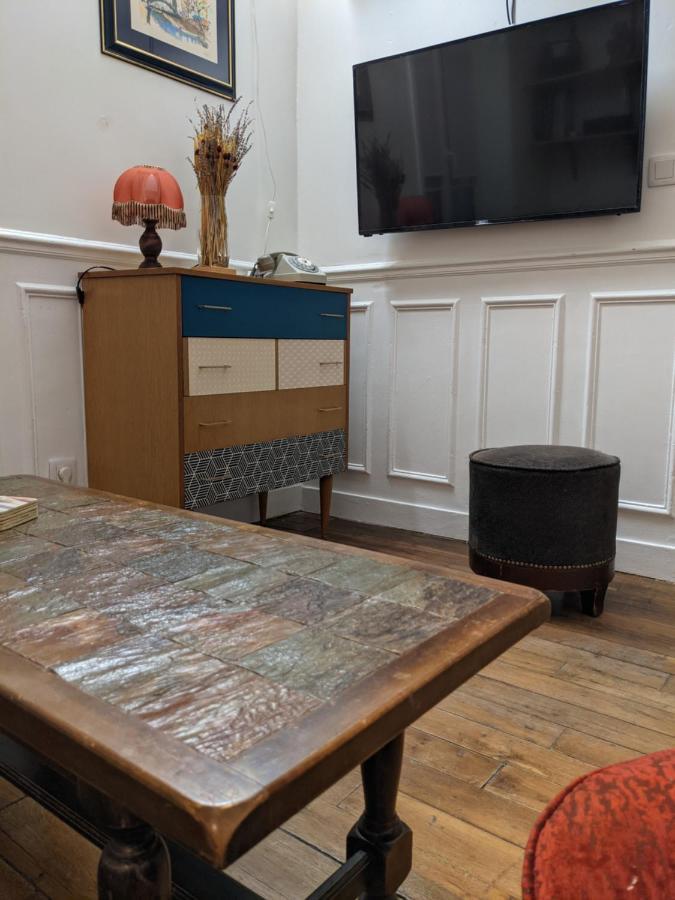 Private Acces To The All Flat. Charming Parisian. Екстер'єр фото